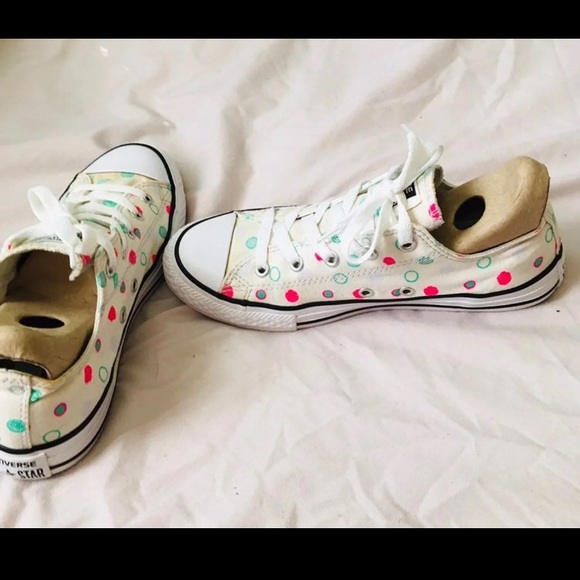 Girls converse size 3 youth - Picture 2 of 5